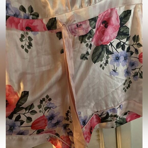 Victoria’s Secret Pink shorts pajamas floral print size XL NEW Romper pocket - Picture 11 of 13